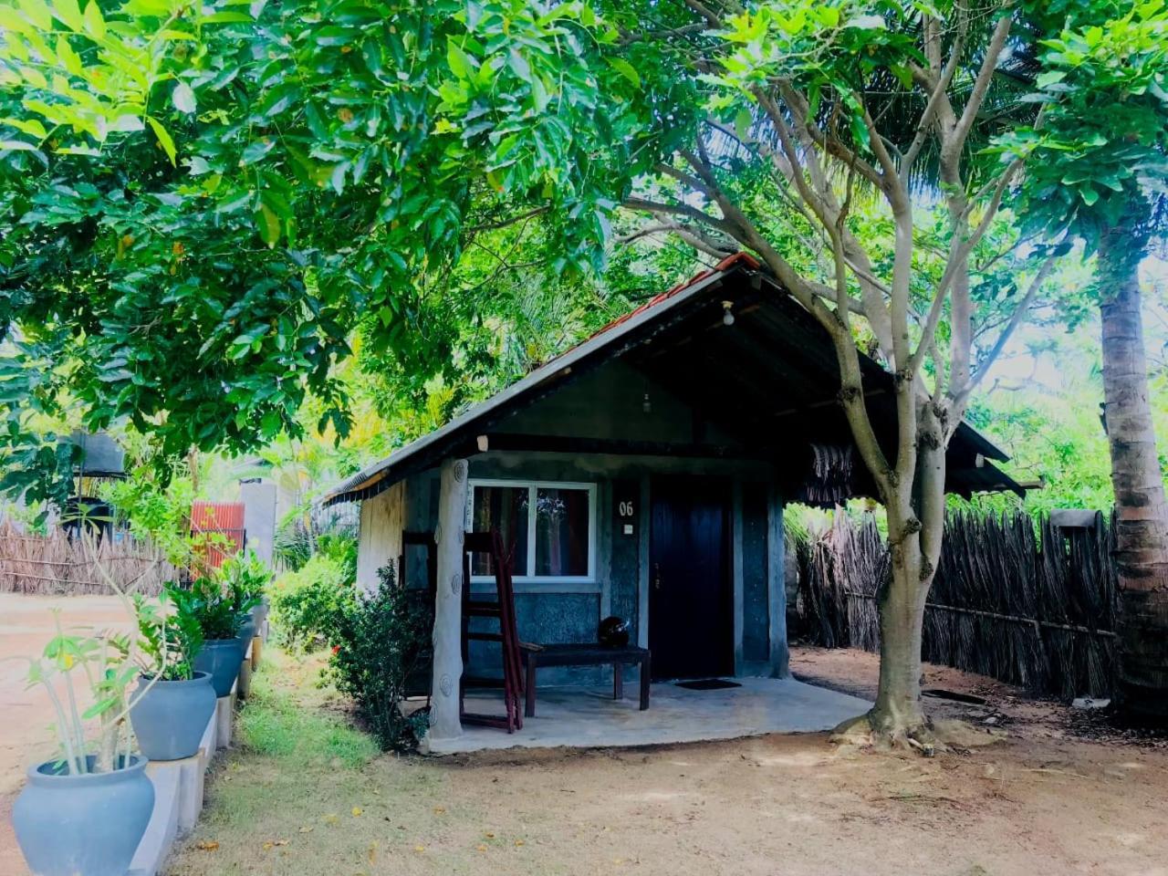 Werala Beach Resort Калпития Экстерьер фото