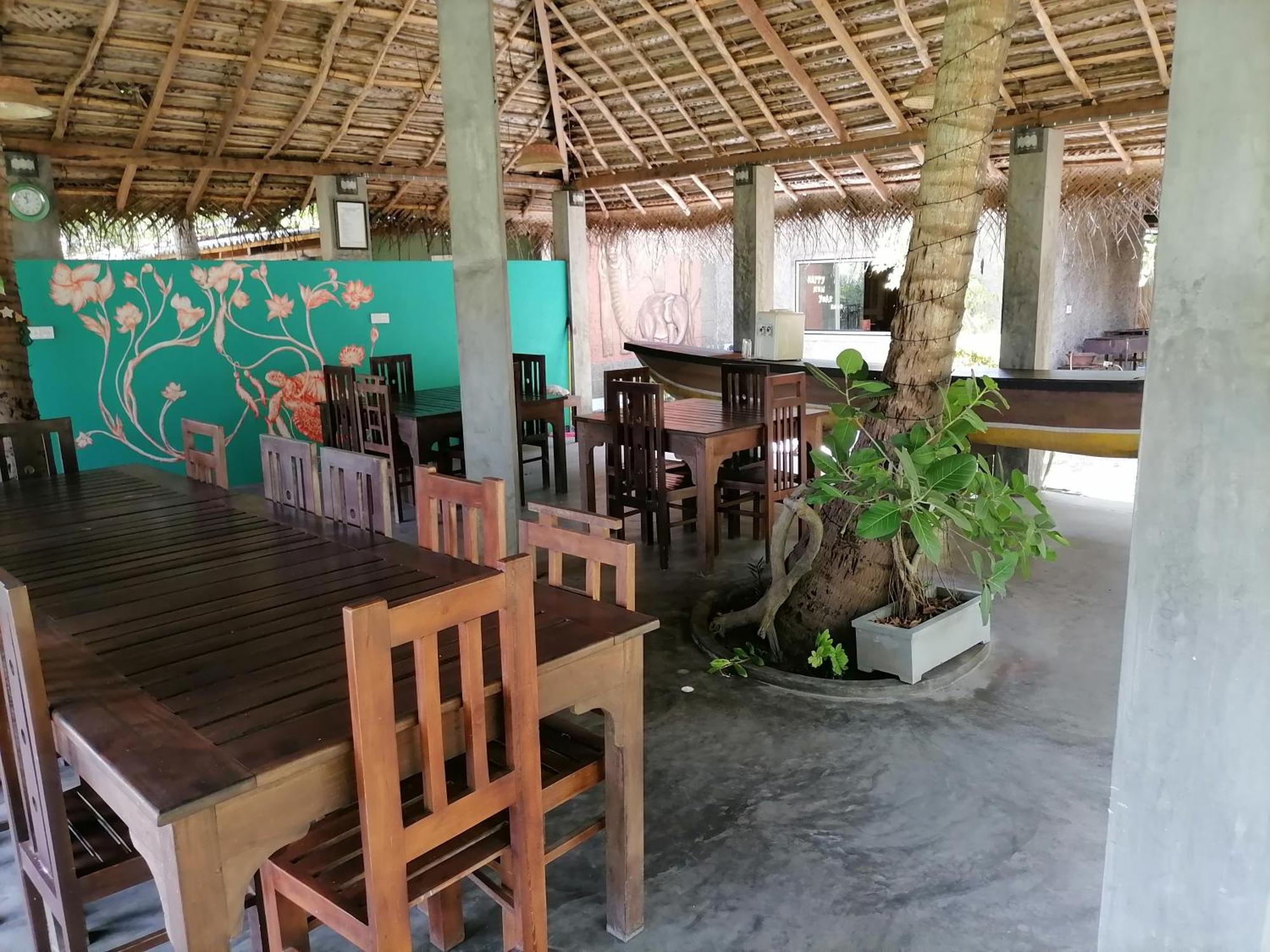 Werala Beach Resort Калпития Экстерьер фото