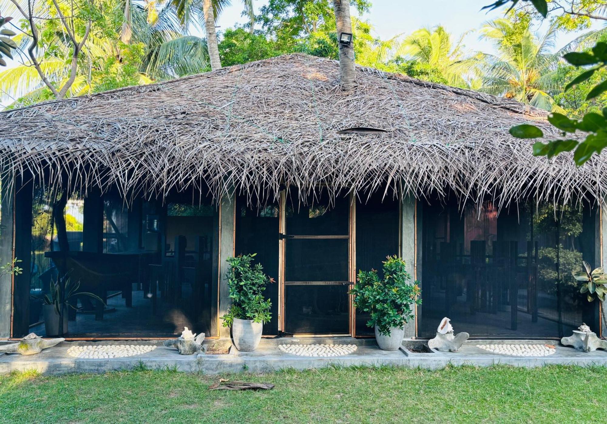 Werala Beach Resort Калпития Экстерьер фото
