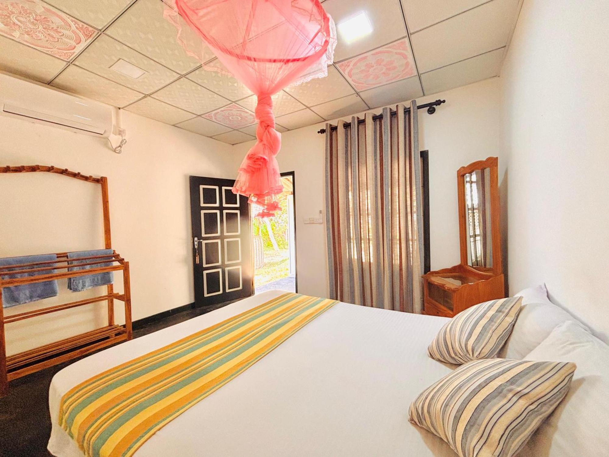 Werala Beach Resort Калпития Экстерьер фото